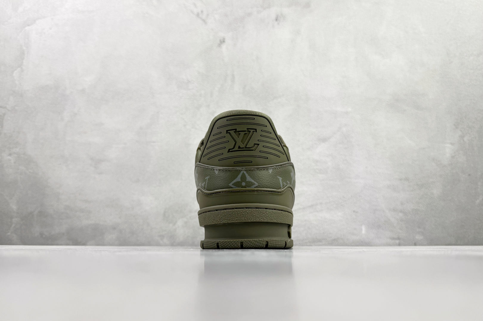 顶级纯原 LOUIS VUITTTrainer 绿色 1AH999