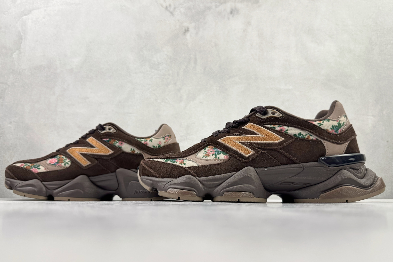 大厂出品 atmos pink x New Balance NB 9060 棕色 U9060ATP-莆田鞋,莆田鞋货源,高仿鞋,高仿鞋货源,安福档口,莆田高仿鞋,莆田鞋批发,高仿鞋批发,莆田高仿运动鞋,高仿运动鞋,莆田运动鞋 大厂出品 atmos pink x New Balance NB 9060 棕色 U9060ATP