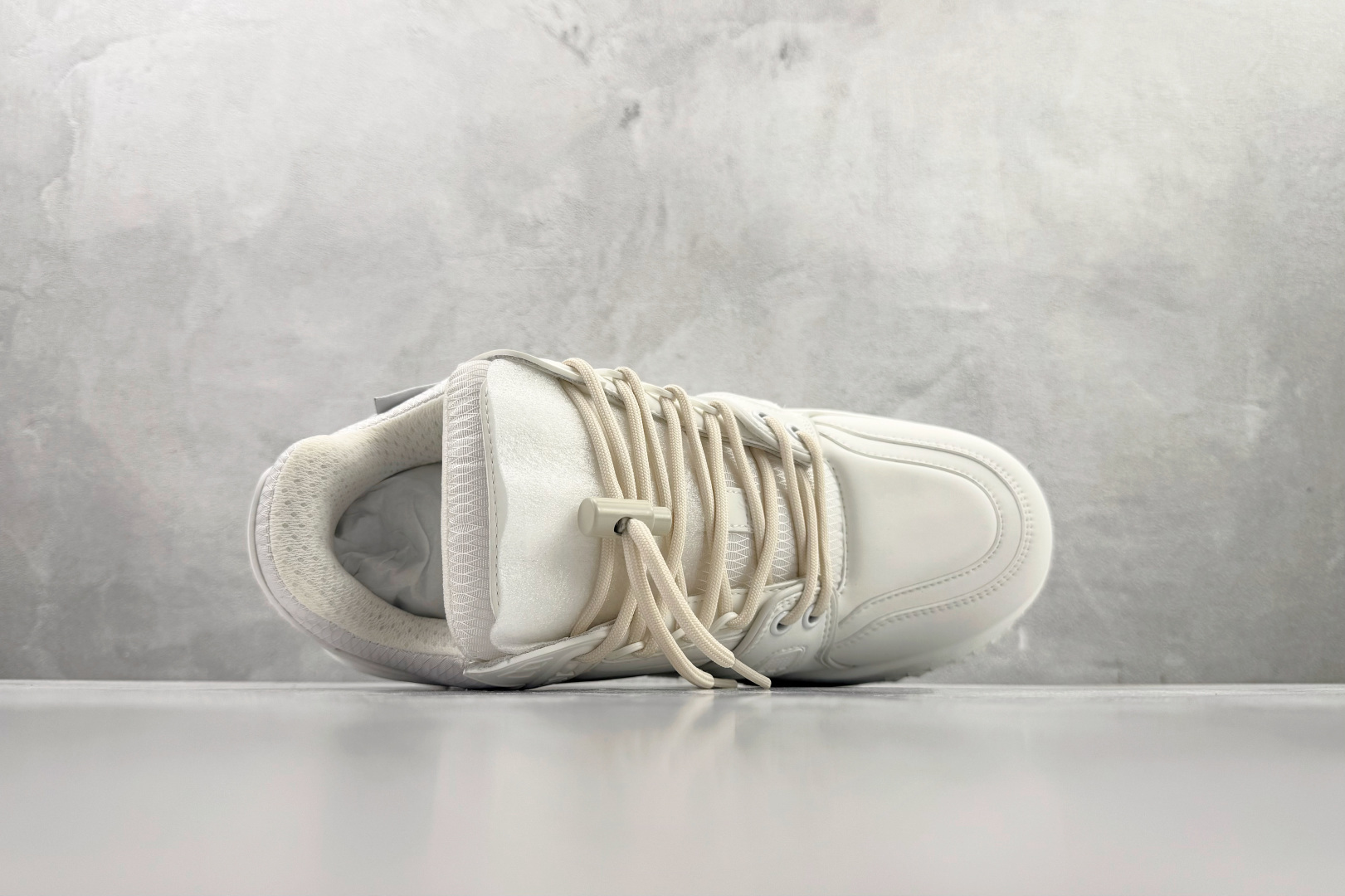 顶级纯原 LOUIS VUITTTrainer Maxi 白色 1ACNYF