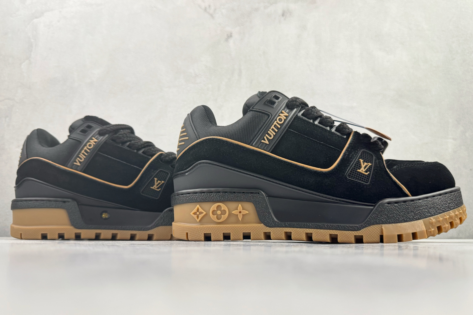 顶级纯原 LOUIS VUITTTrainer Maxi 小胖丁 黑色 1ABM30