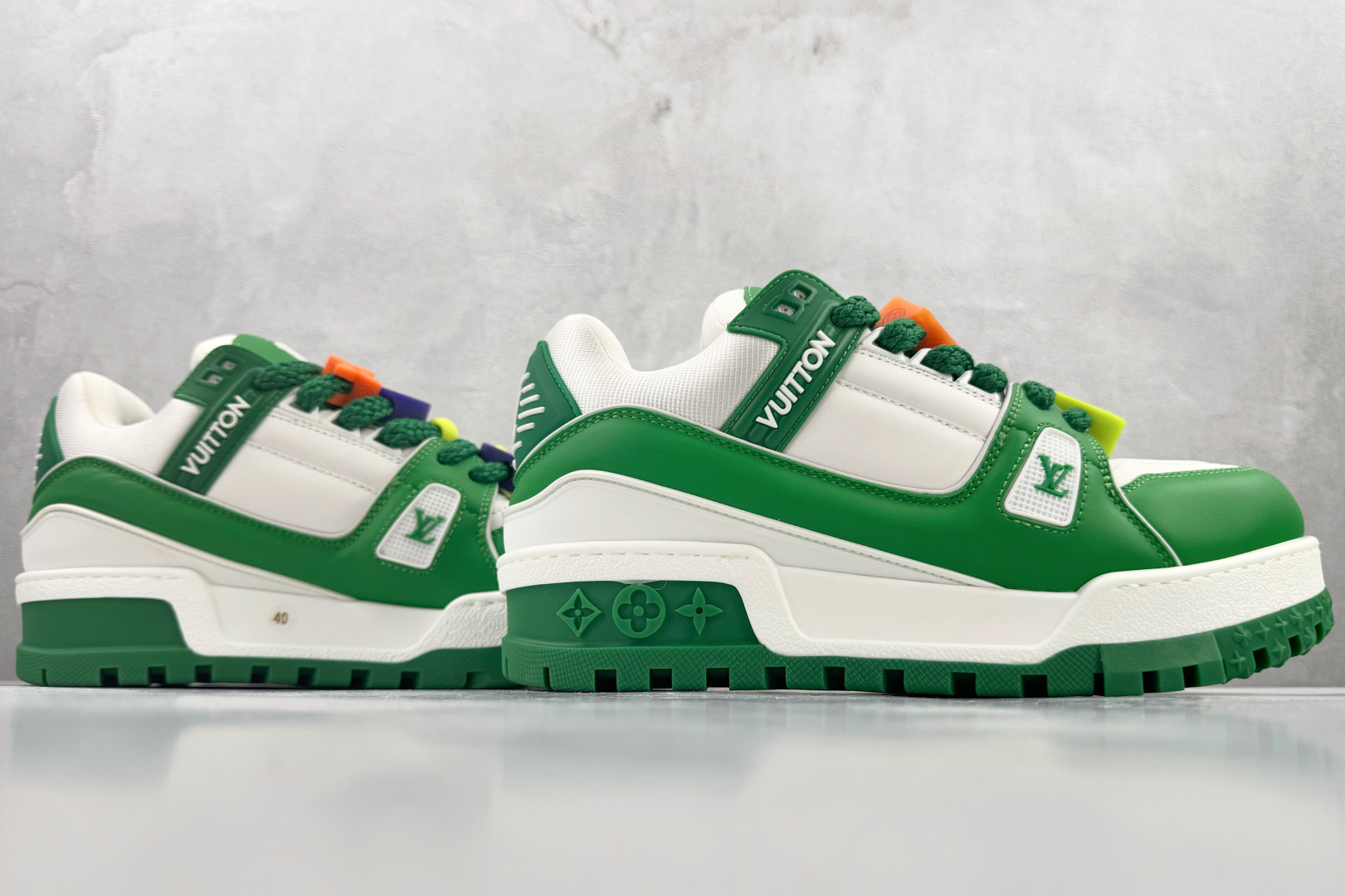 顶级纯原 LOUIS VUITTTrainer Maxi 小胖丁 白绿 1AB8SD