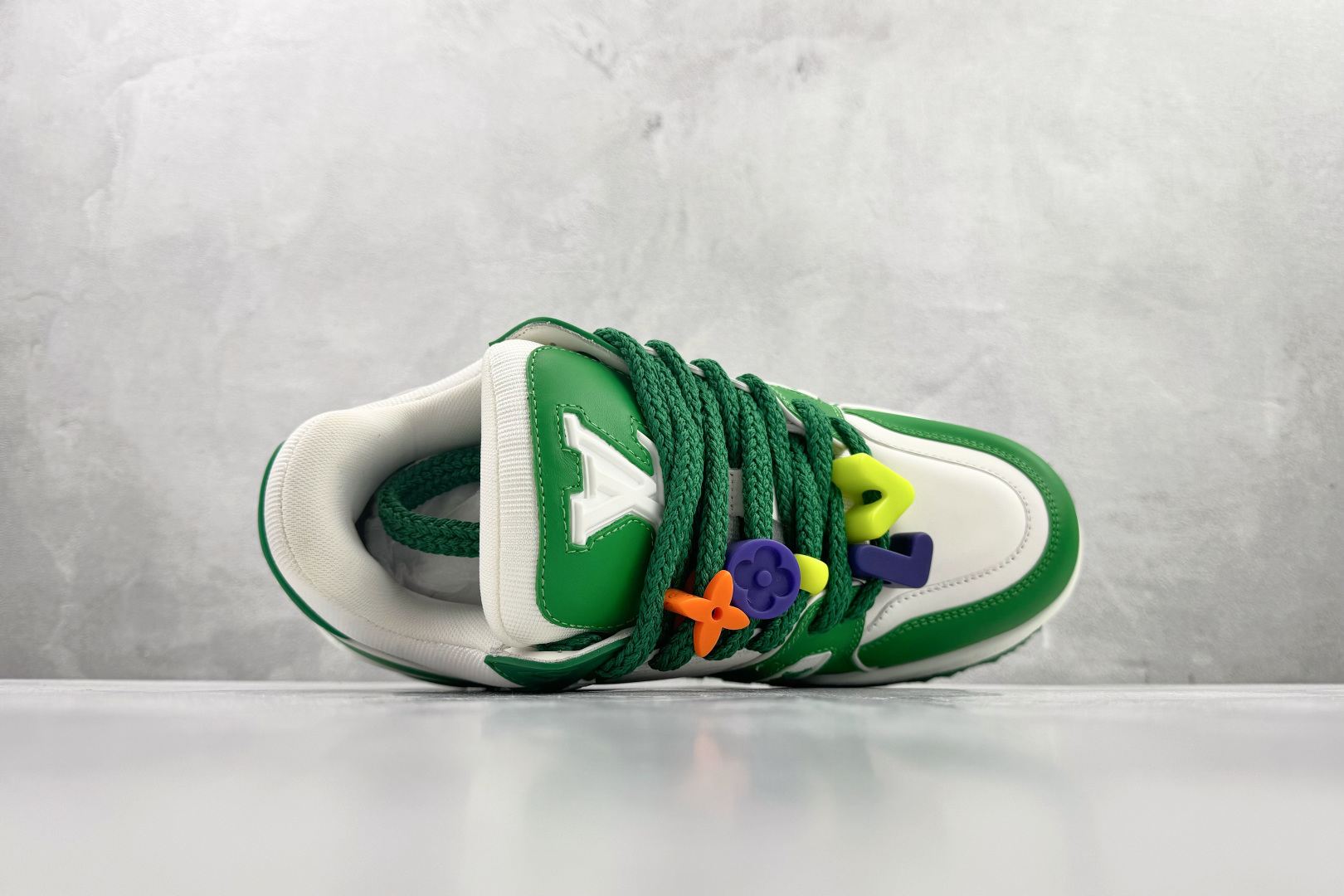 顶级纯原 LOUIS VUITTTrainer Maxi 小胖丁 白绿 1AB8SD