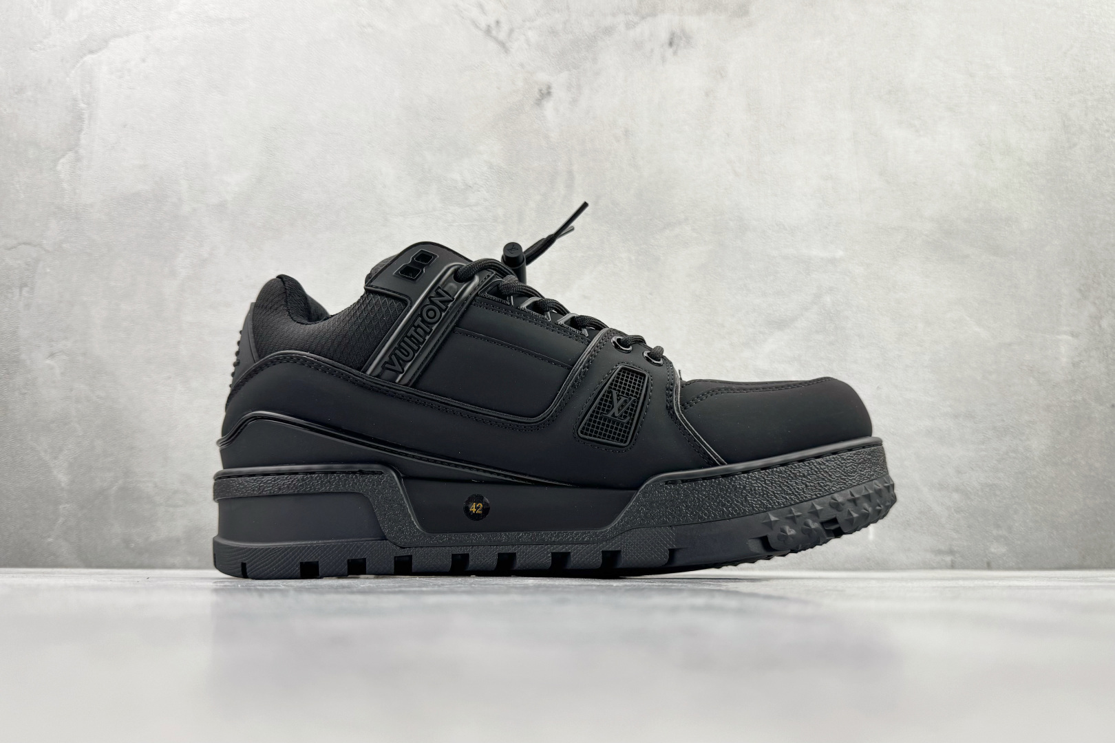 顶级纯原 LOUIS VUITTTrainer Maxi 小胖丁 黑色 1AHCRW