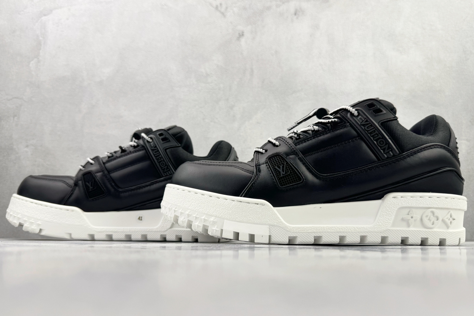 顶级纯原 LOUIS VUITTTrainer Maxi 小胖丁 黑色 1AD7D3