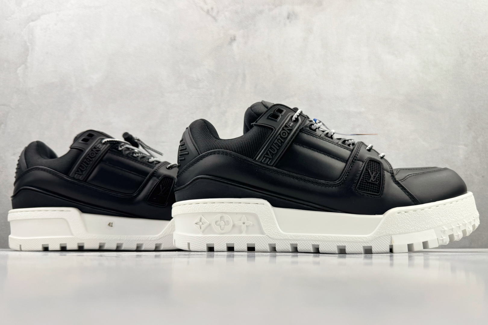 顶级纯原 LOUIS VUITTTrainer Maxi 小胖丁 黑色 1AD7D3