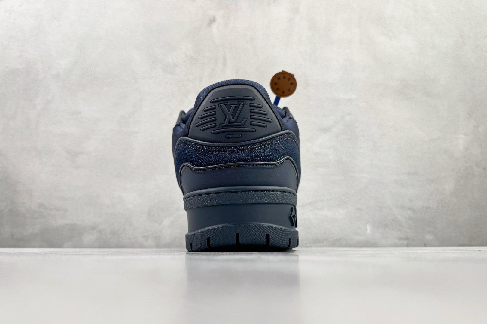 顶级纯原 LOUIS VUITTTrainer Maxi 小胖丁 牛仔蓝 1AD6G4