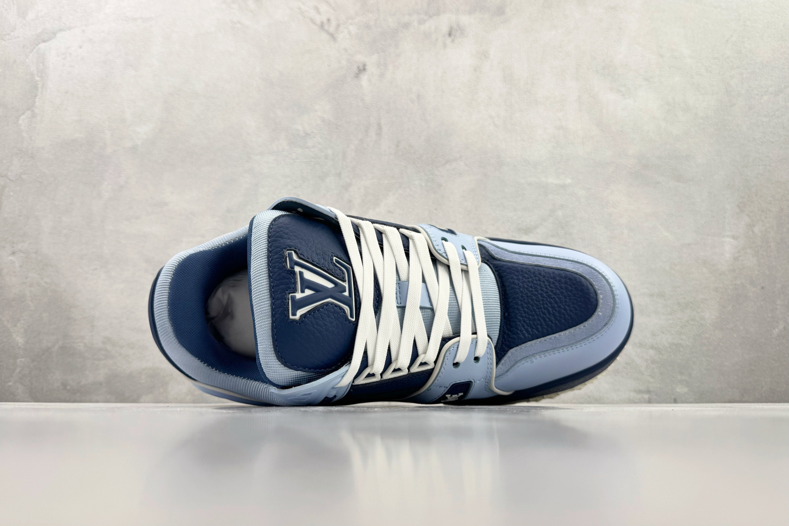 顶级纯原 LOUIS VUITTTrainer Maxi 小胖丁 蓝色 1ADHFN