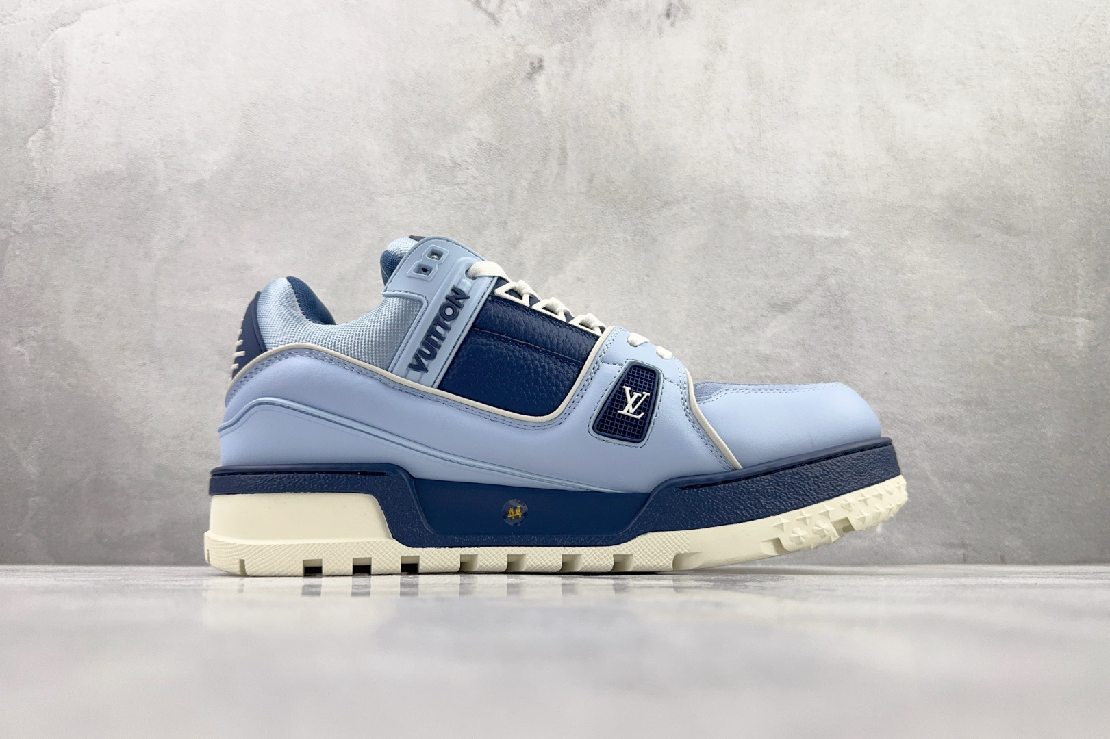 顶级纯原 LOUIS VUITTTrainer Maxi 小胖丁 蓝色 1ADHFN