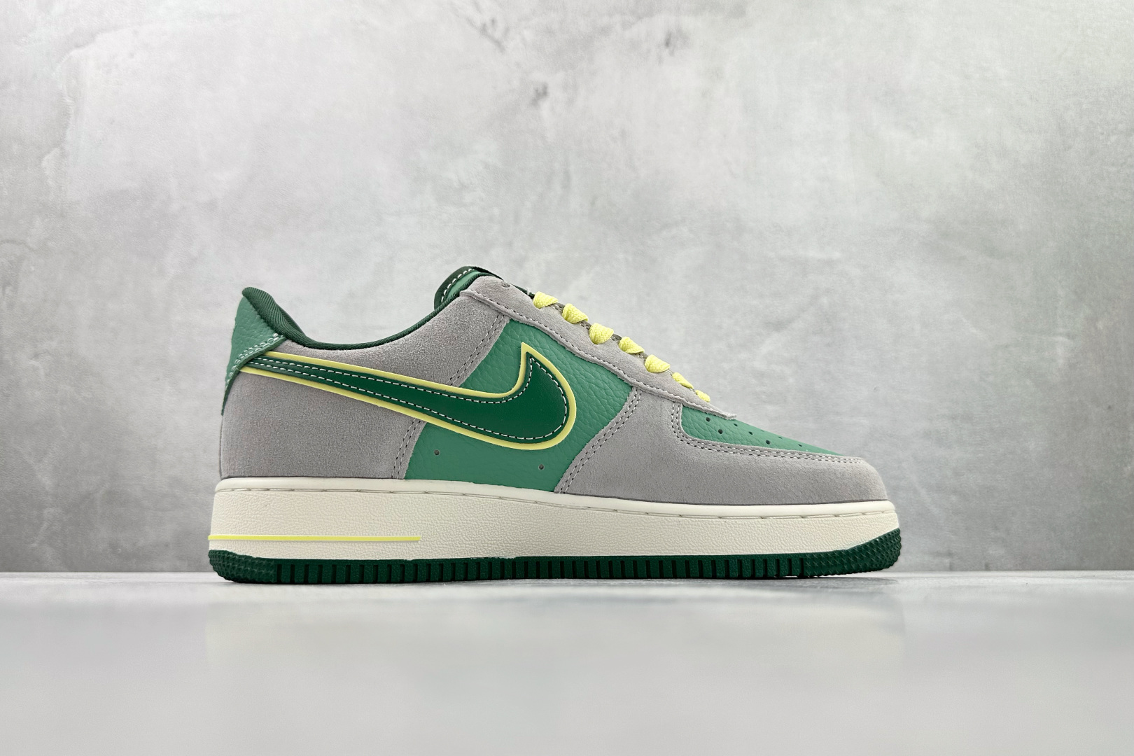 Nike Air Force 1'07 斯图西 灰绿 SS1979-007
