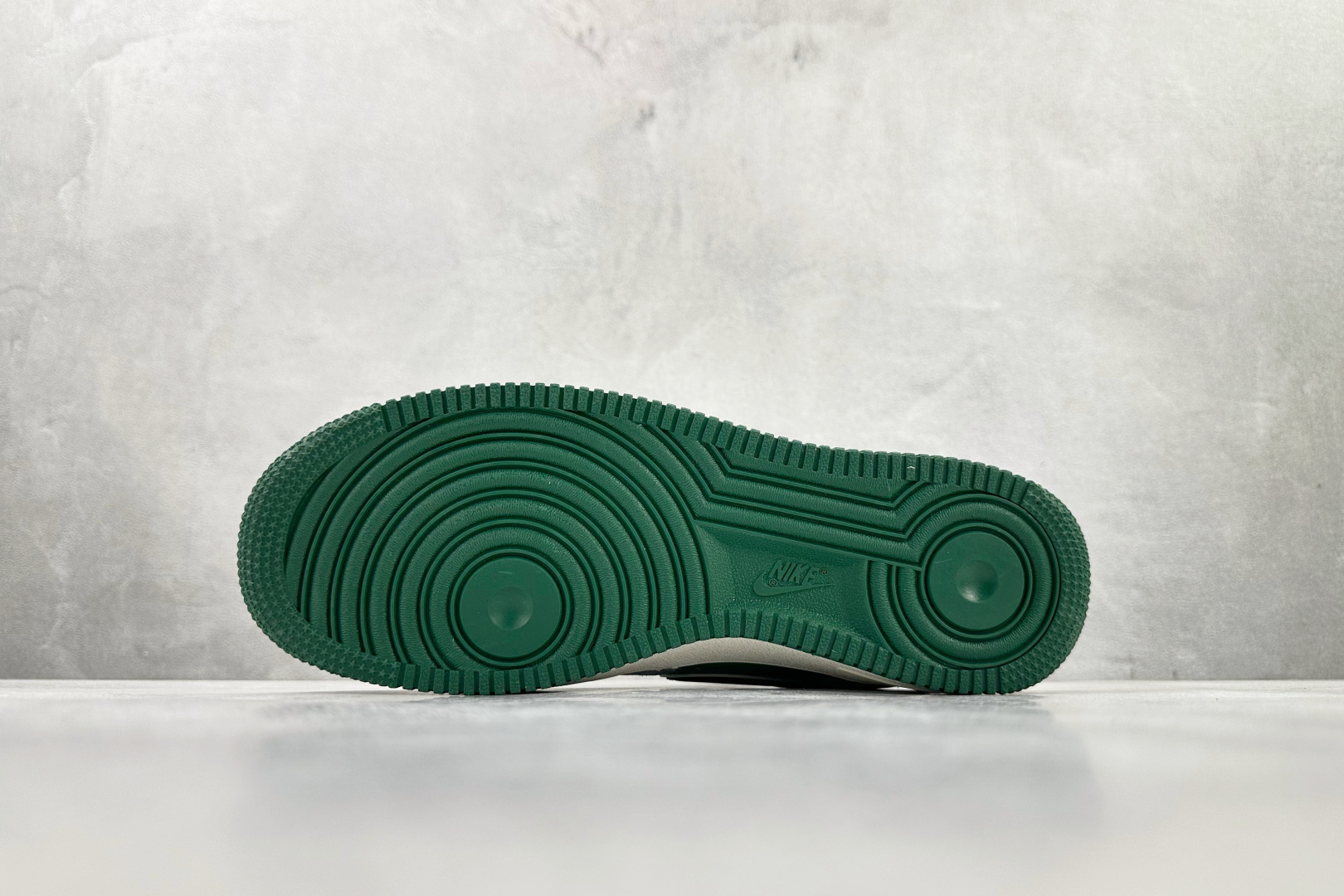 Nike Air Force 1'07 斯图西 灰绿 SS1979-007
