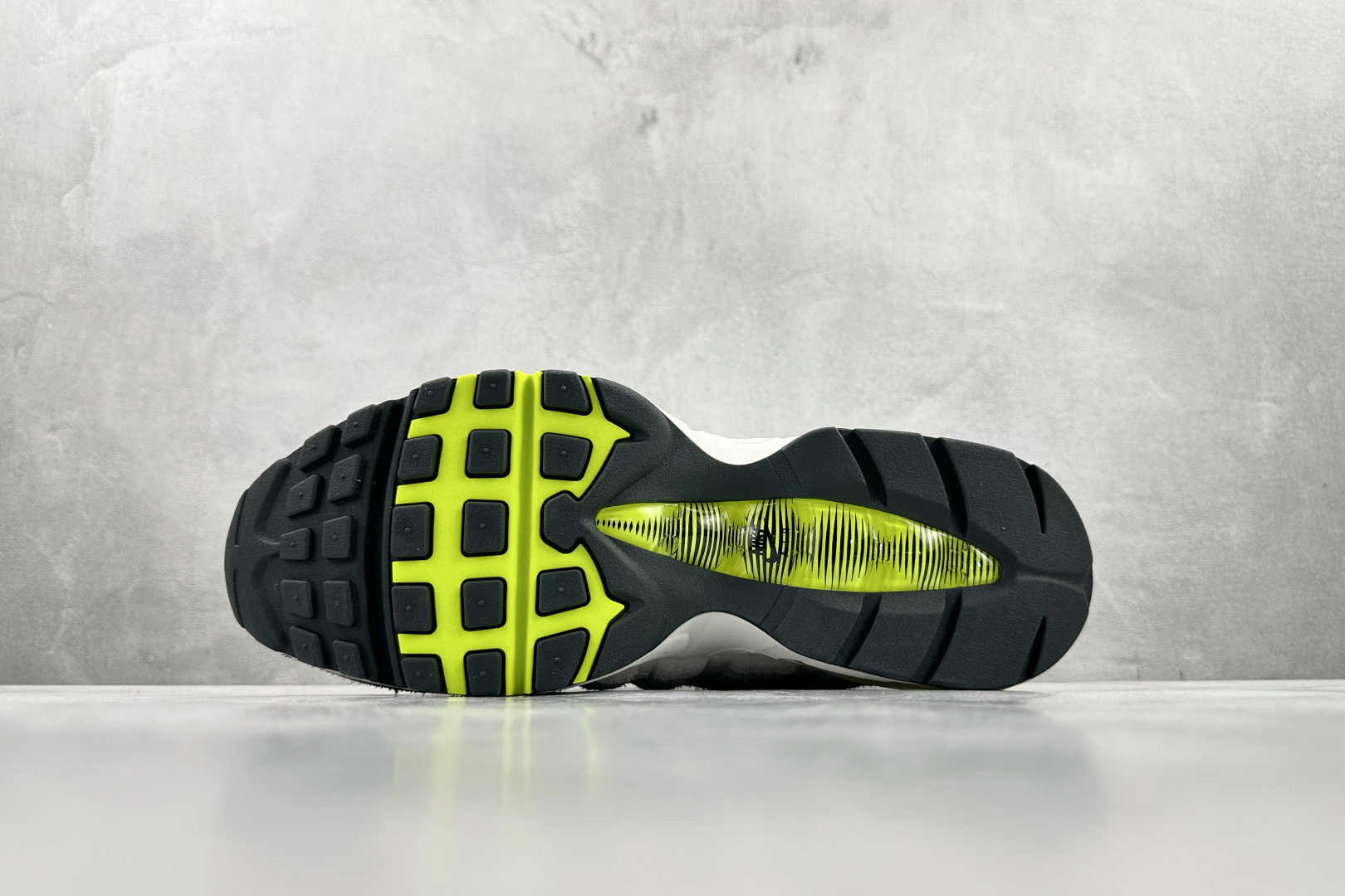 顶级纯原 完美复刻 Nike Air Max 95 Big Bubble OG“Reverse Neon”黑灰 HM4738-001