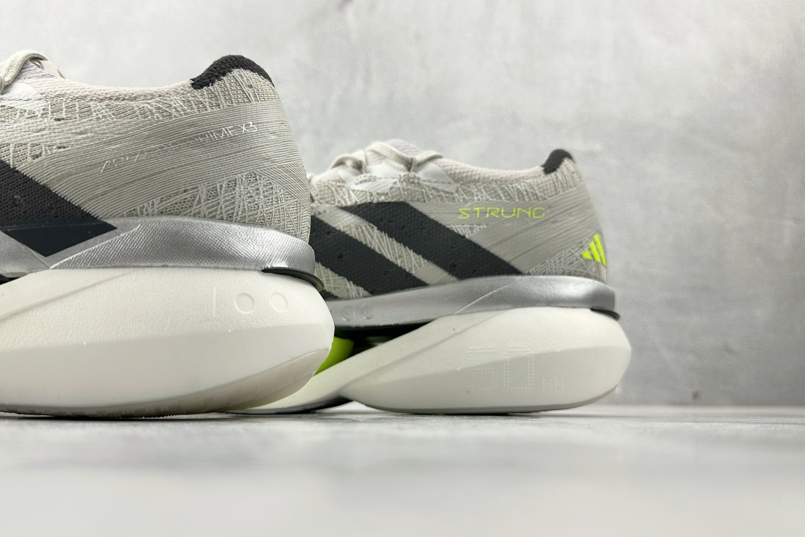 adidAdizero Prime X 3.0 Strung 灰色 JI2982