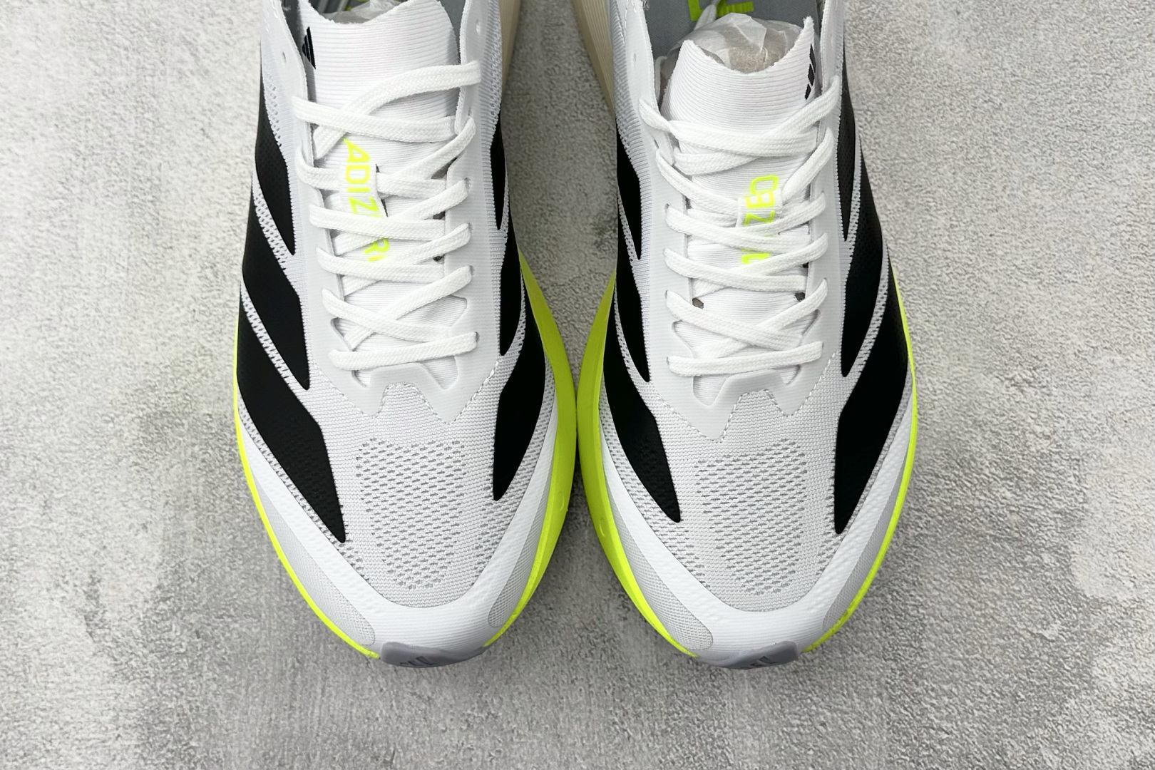 adidADIZERO DRIVE RC 白色 JR7809