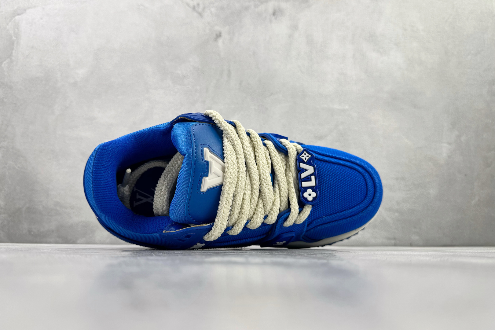 爆款跑量神器 LOUIS VUITTTrainer Maxi 小胖丁 蓝色 1ABM2L