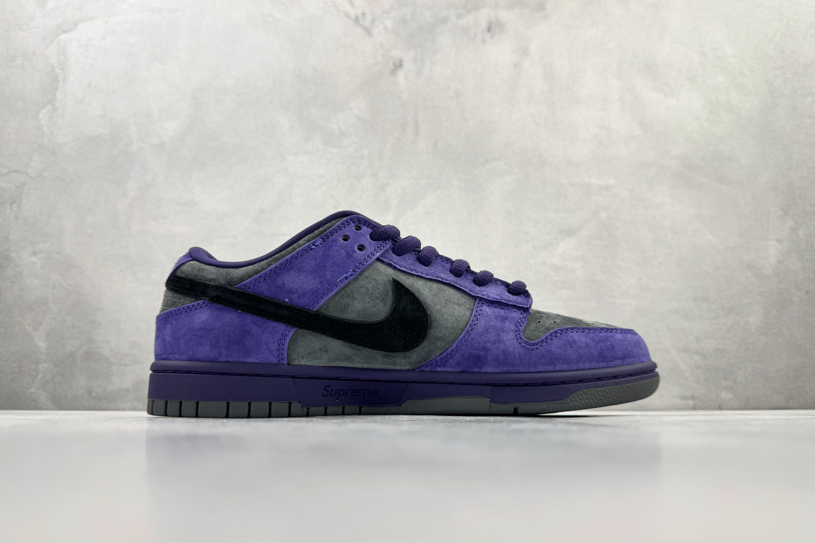 Nike x Supreme Dunk SB Dunk Low 紫色 HQ8487-500