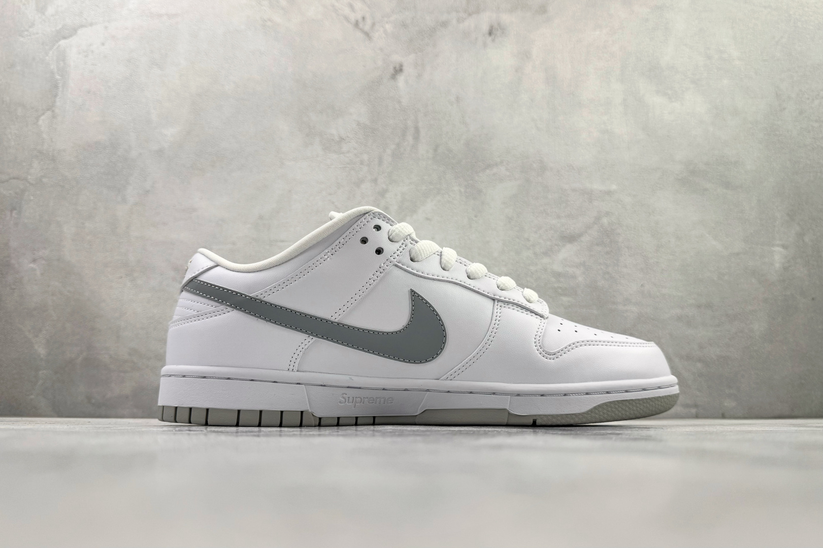 免检版 配色齐全 Nike x Supreme Dunk SB Low 白色 HQ8487-100