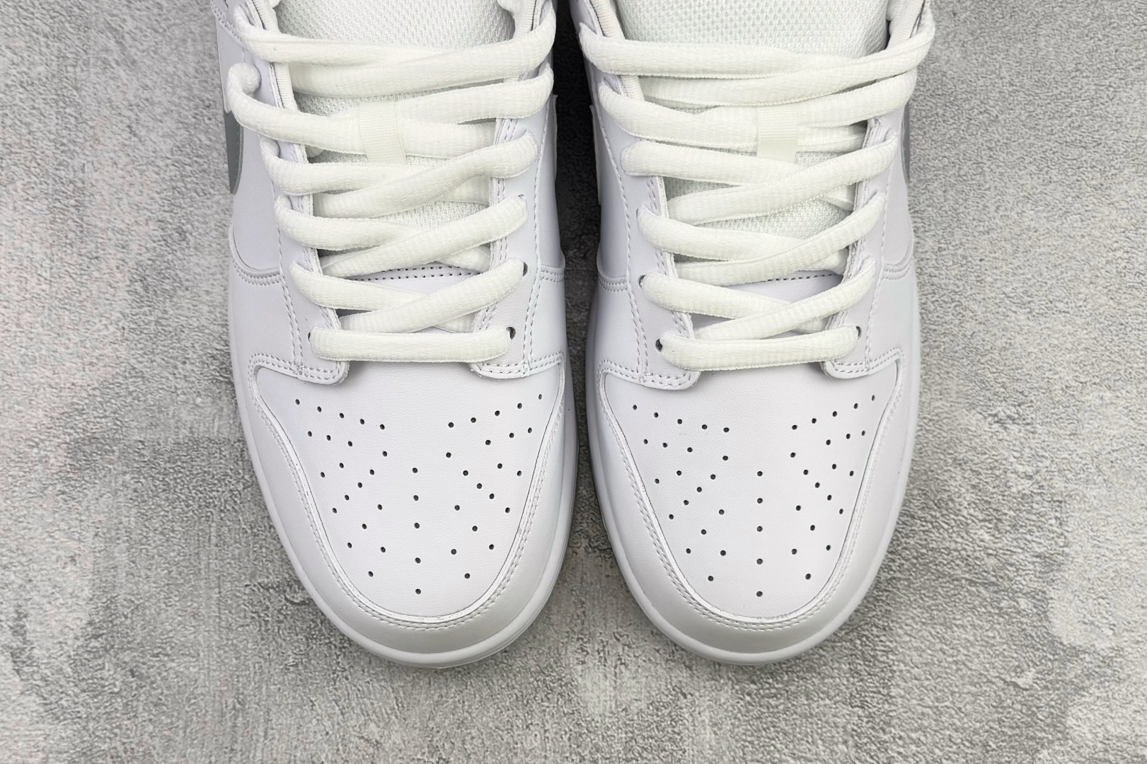 免检版 配色齐全 Nike x Supreme Dunk SB Low 白色 HQ8487-100