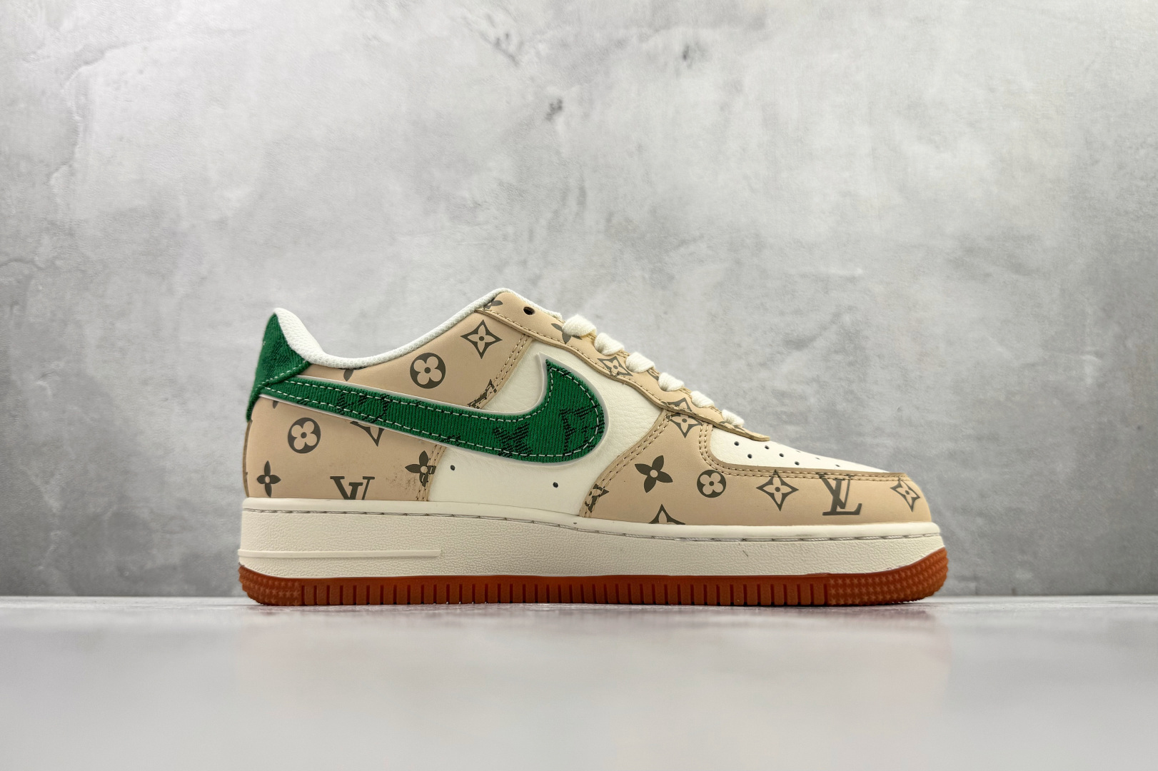 Nike Air Force 1'07 LV8 黄白 XS1958-627