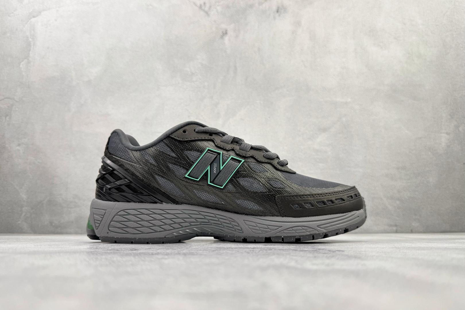 纯原出品 New Balance 1906W 灰色 U1906WA