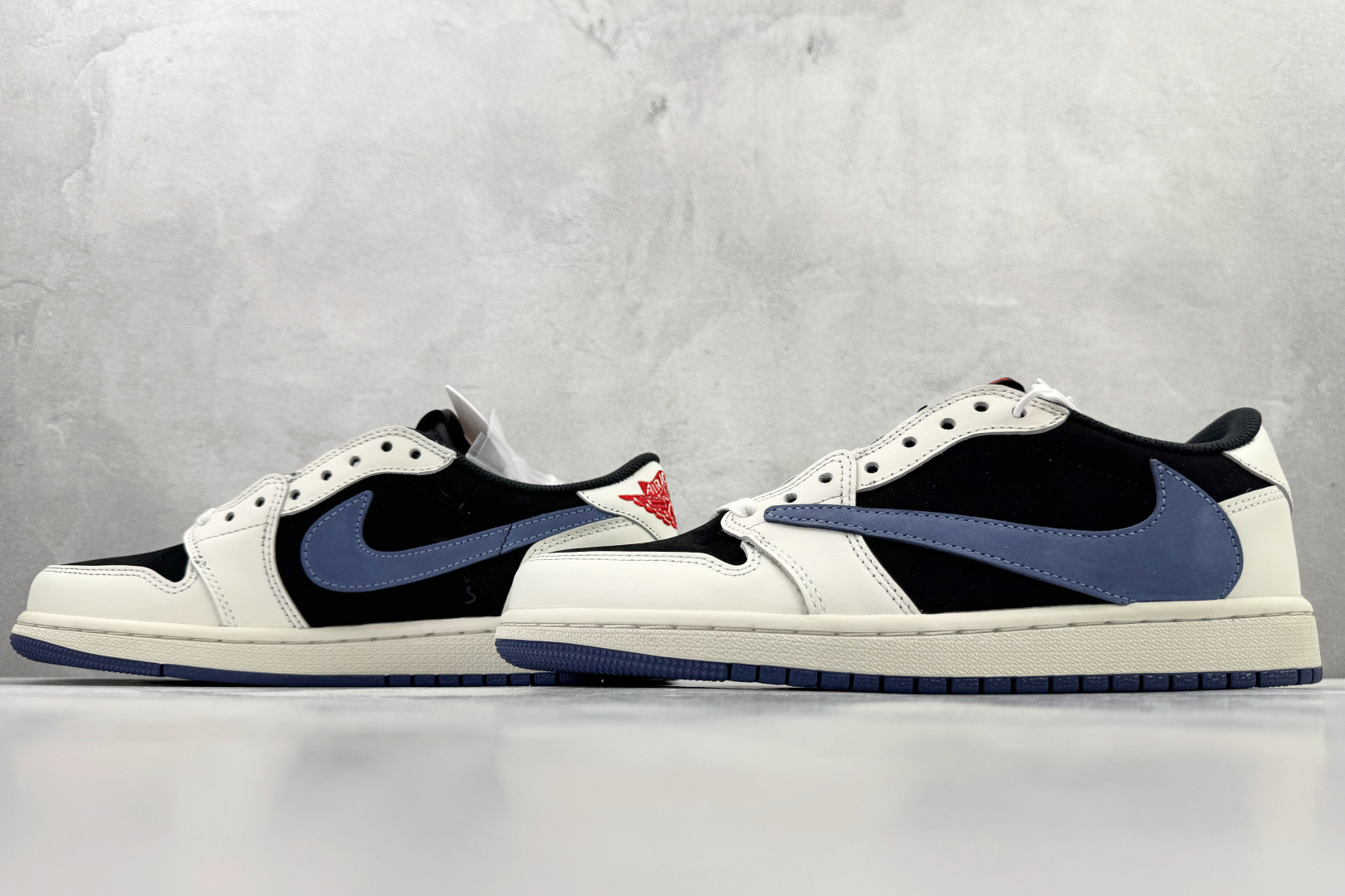 河源 【定制球鞋】Travis Scott x Jordan Air Jordan 1 黑蓝货号：DZ4