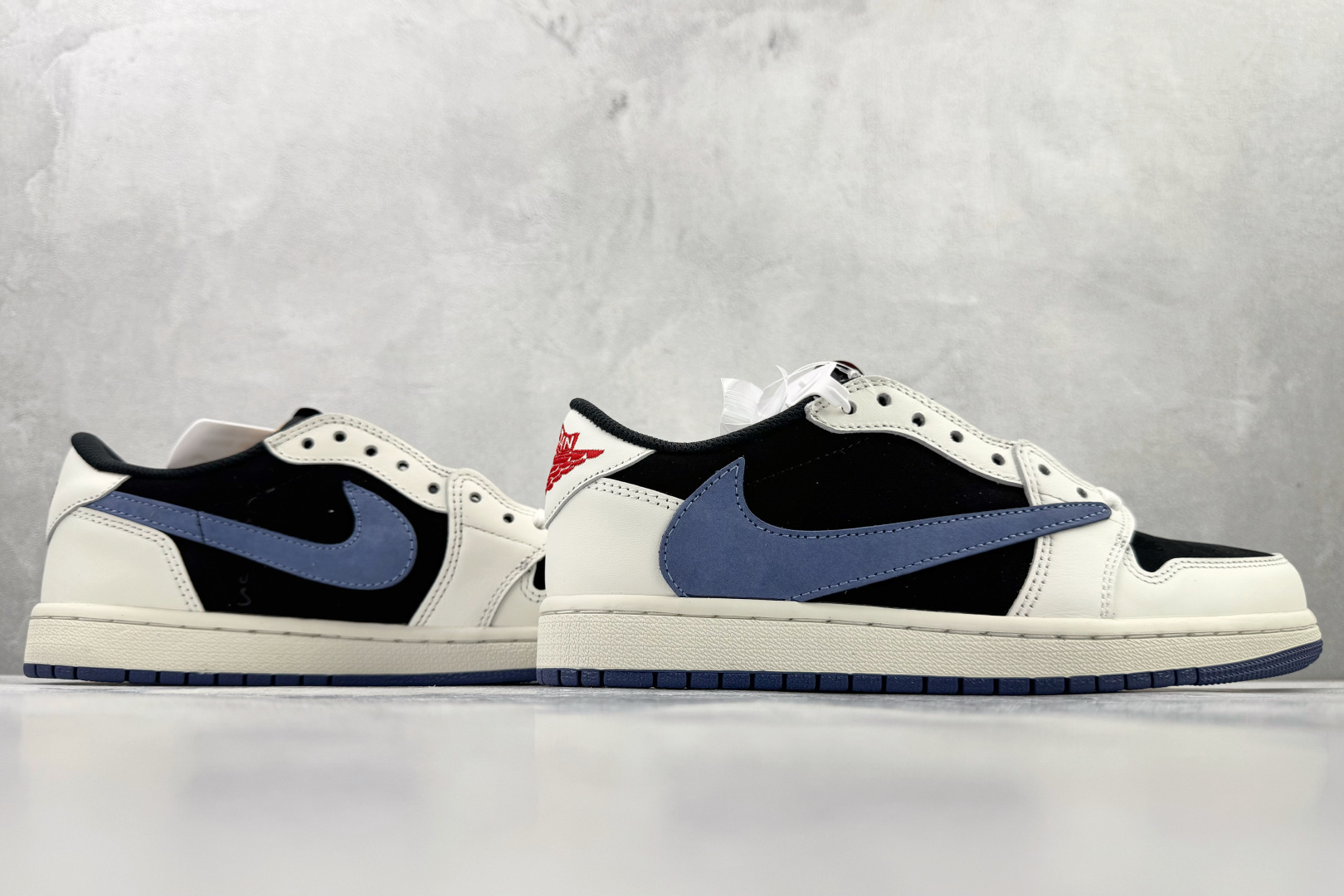 河源 【定制球鞋】Travis Scott x Jordan Air Jordan 1 黑蓝货号：DZ4