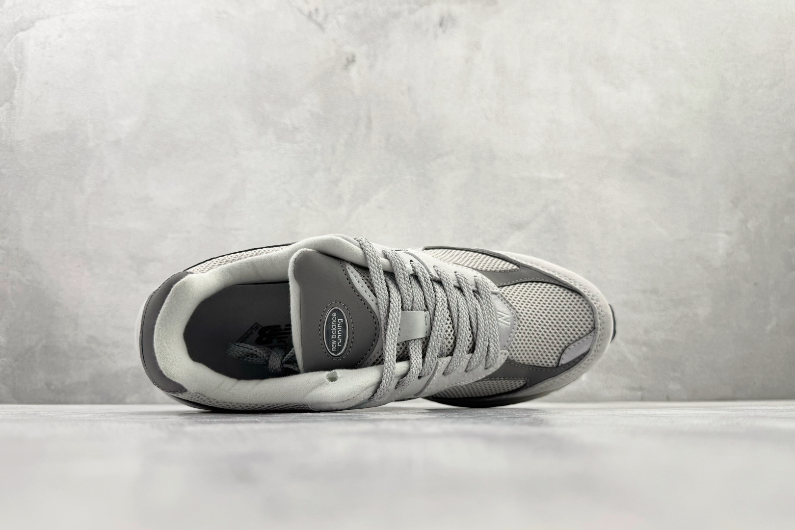 New Balance NB 2002R 云雾灰 ML2002R0