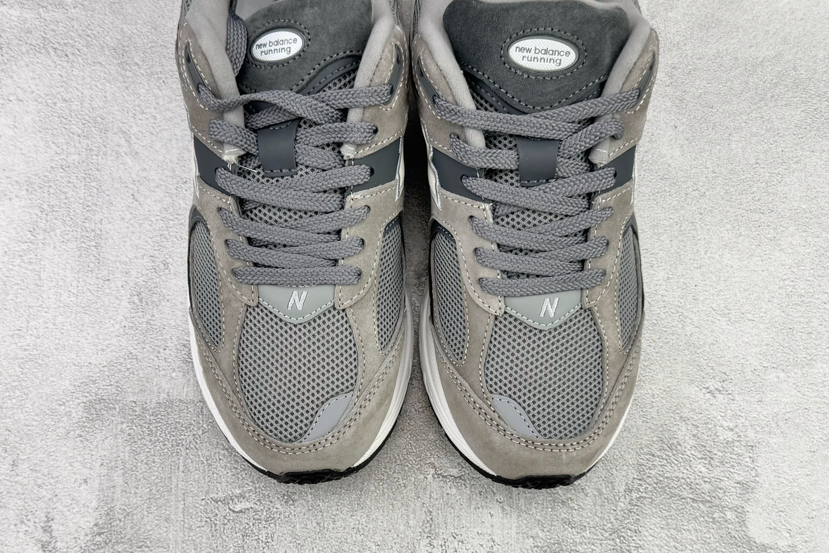 New Balance NB 2002R 灰色 M2002R