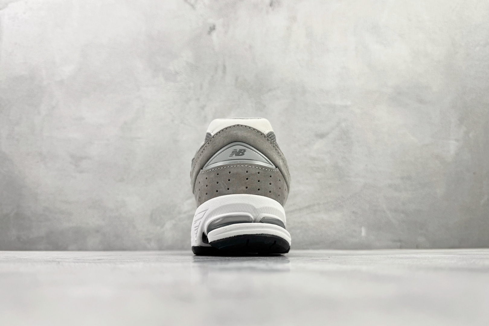 New Balance NB 2002R 灰色 M2002R