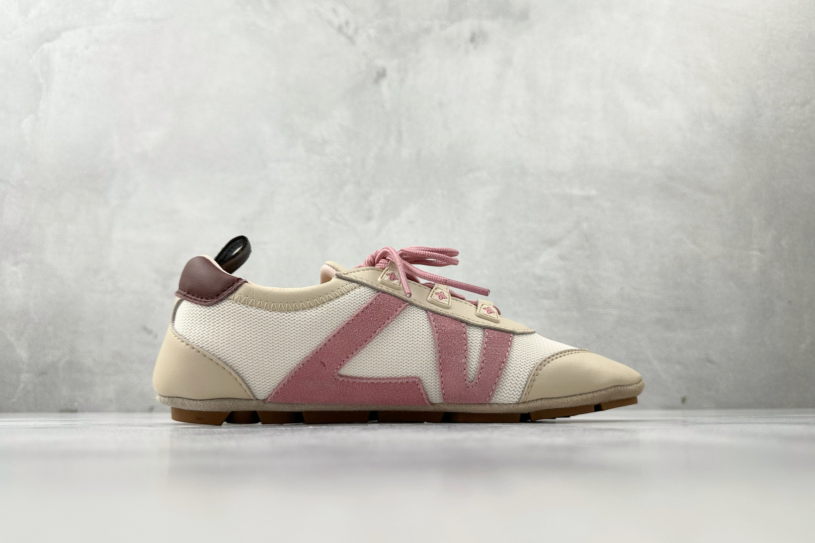 最强性价比 LOUIS VUITTSneakerina 粉色 1AHOTB