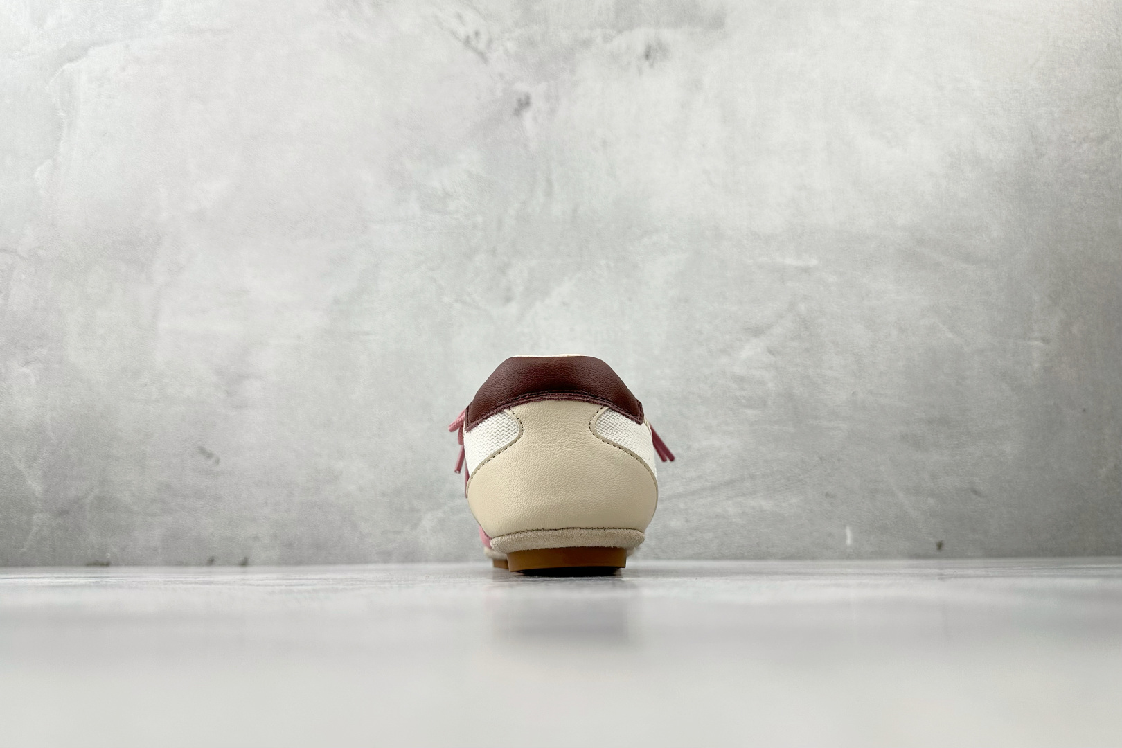 最强性价比 LOUIS VUITTSneakerina 粉色 1AHOTB