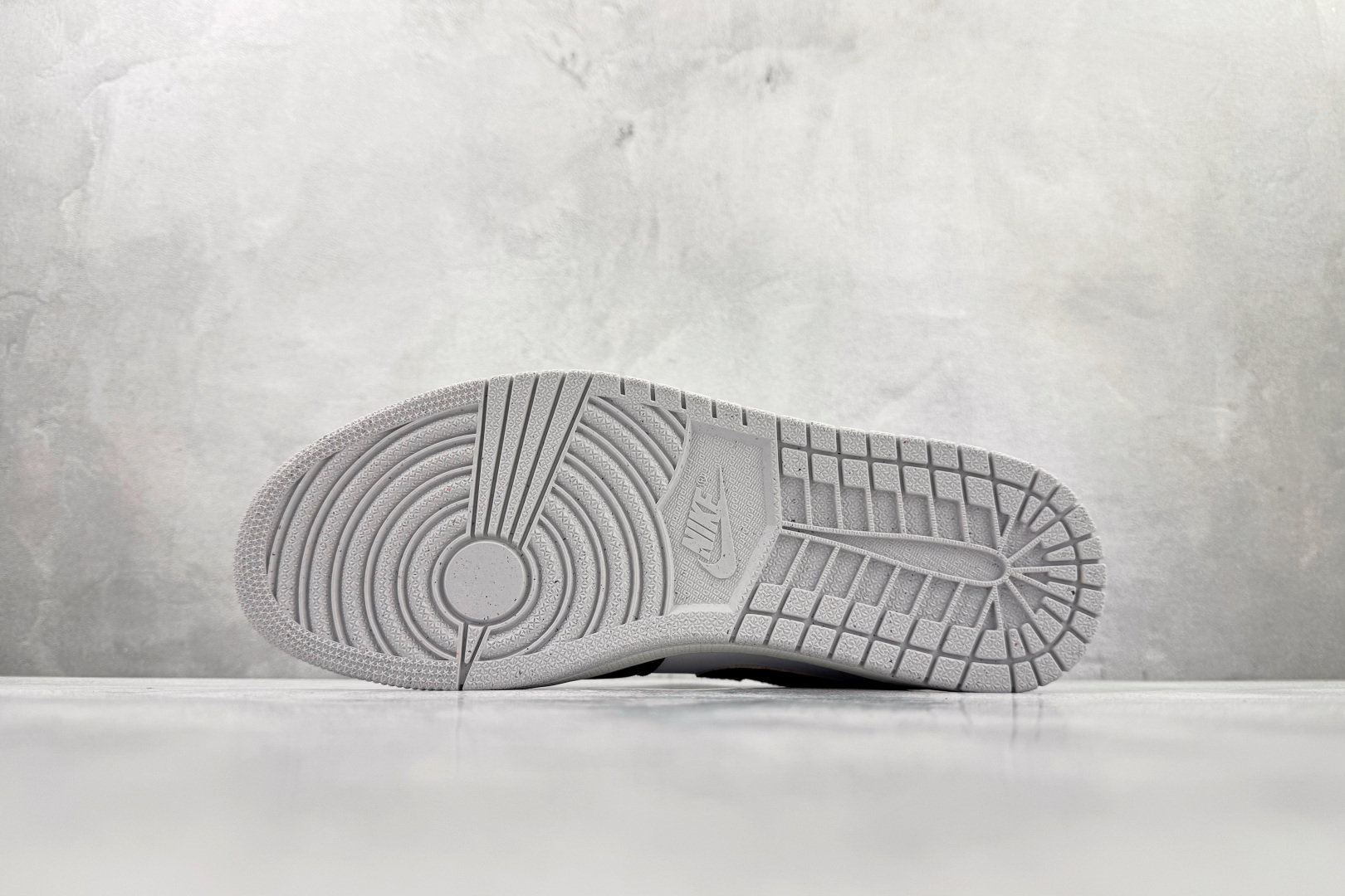 Jordan Air Jordan 1 low 绿白 FQ7687-300