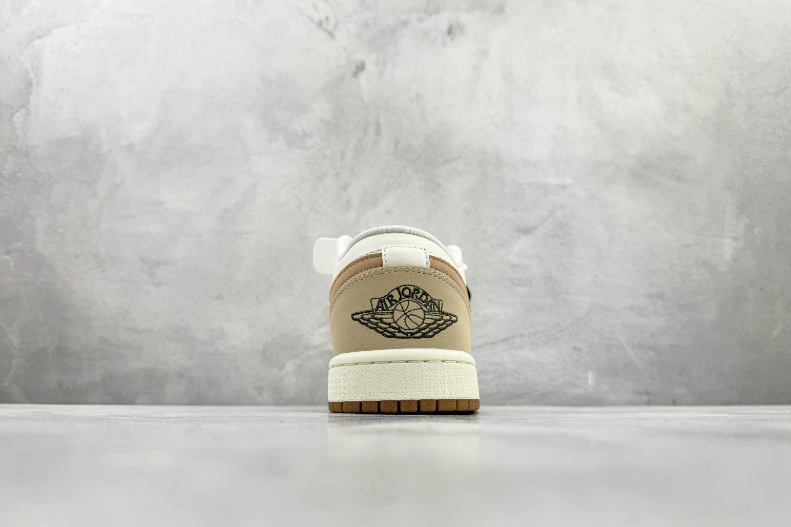Jordan Air Jordan 1 Low Dongdan 白棕 IB8855-121