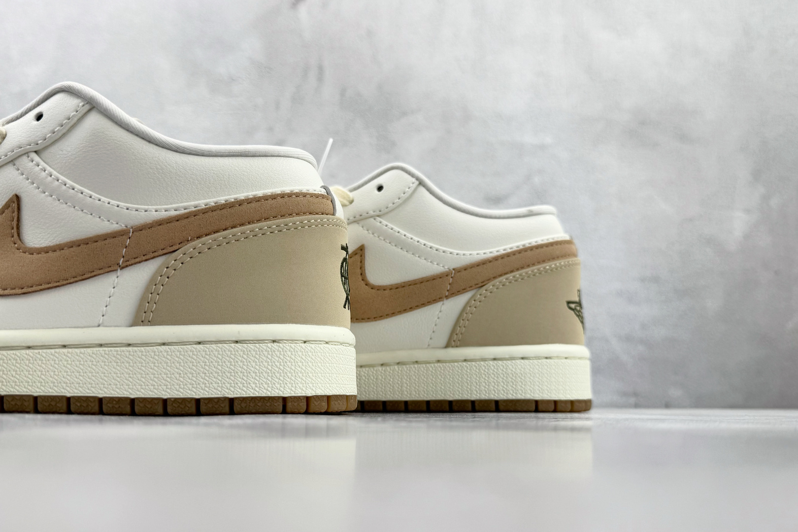 Jordan Air Jordan 1 Low Dongdan 白棕 IB8855-121