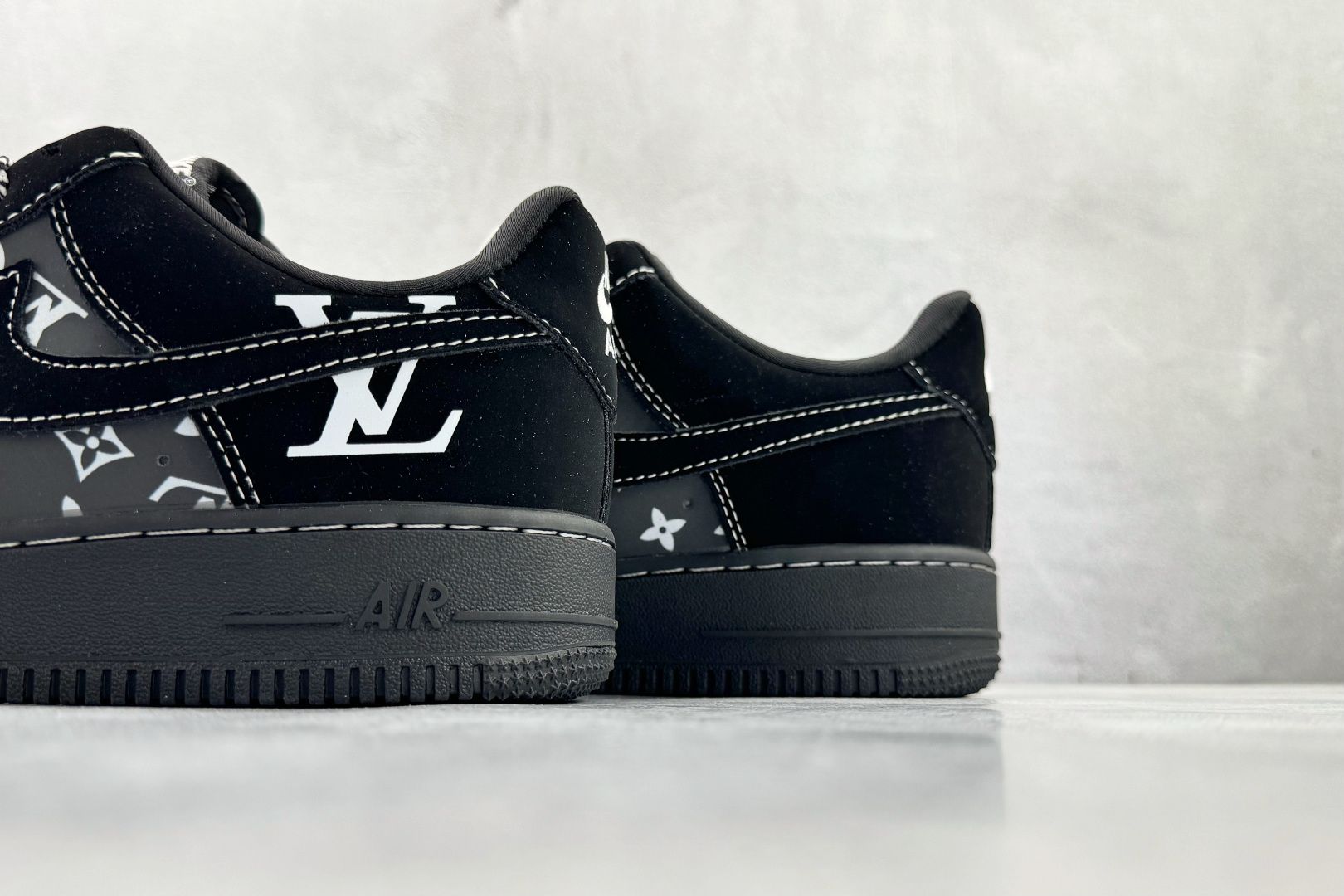 Nike Air Force 1 Low 黑色 XL1979-126