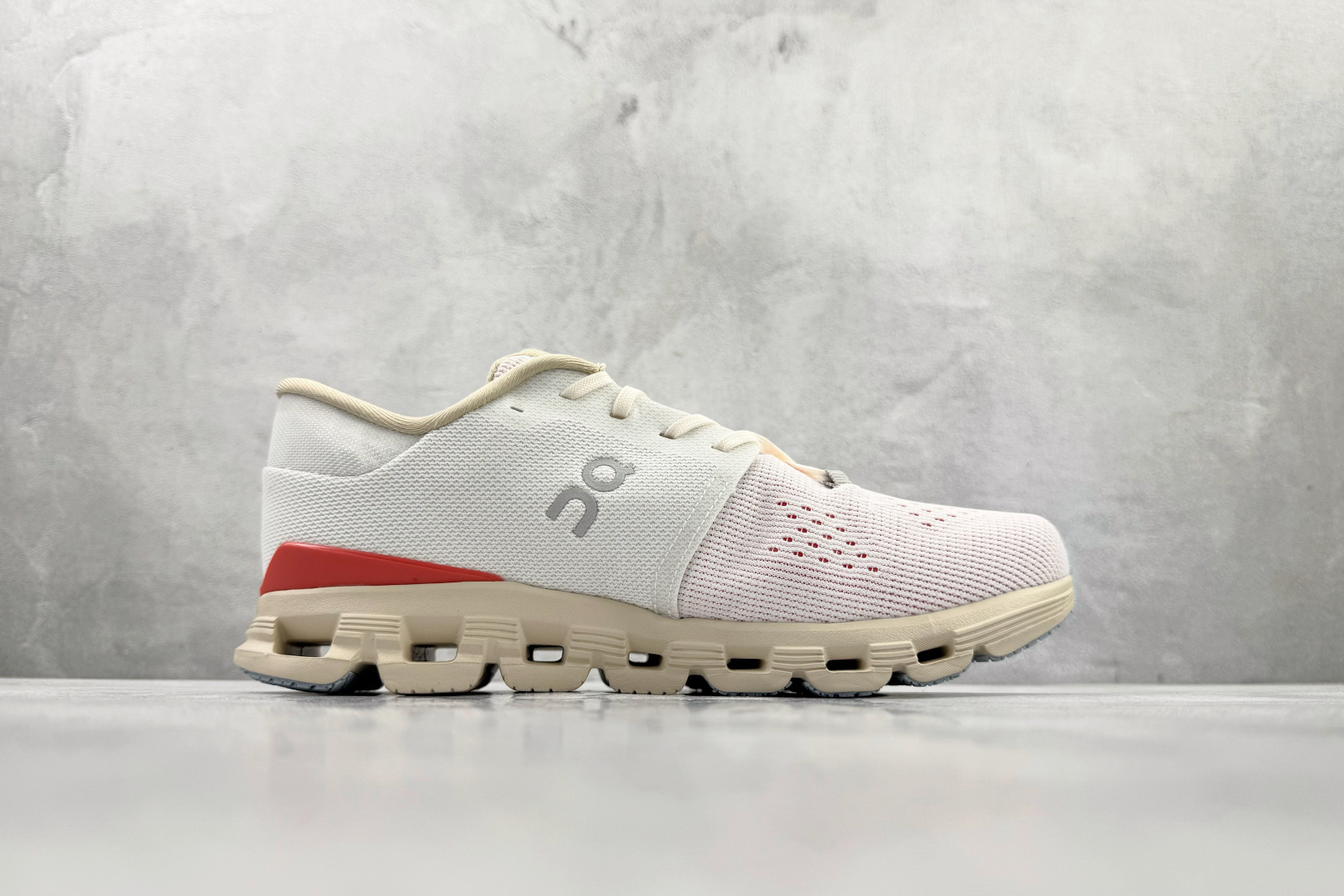 On昂跑 Cloud X4 WMNS 象牙白 3WE30073297