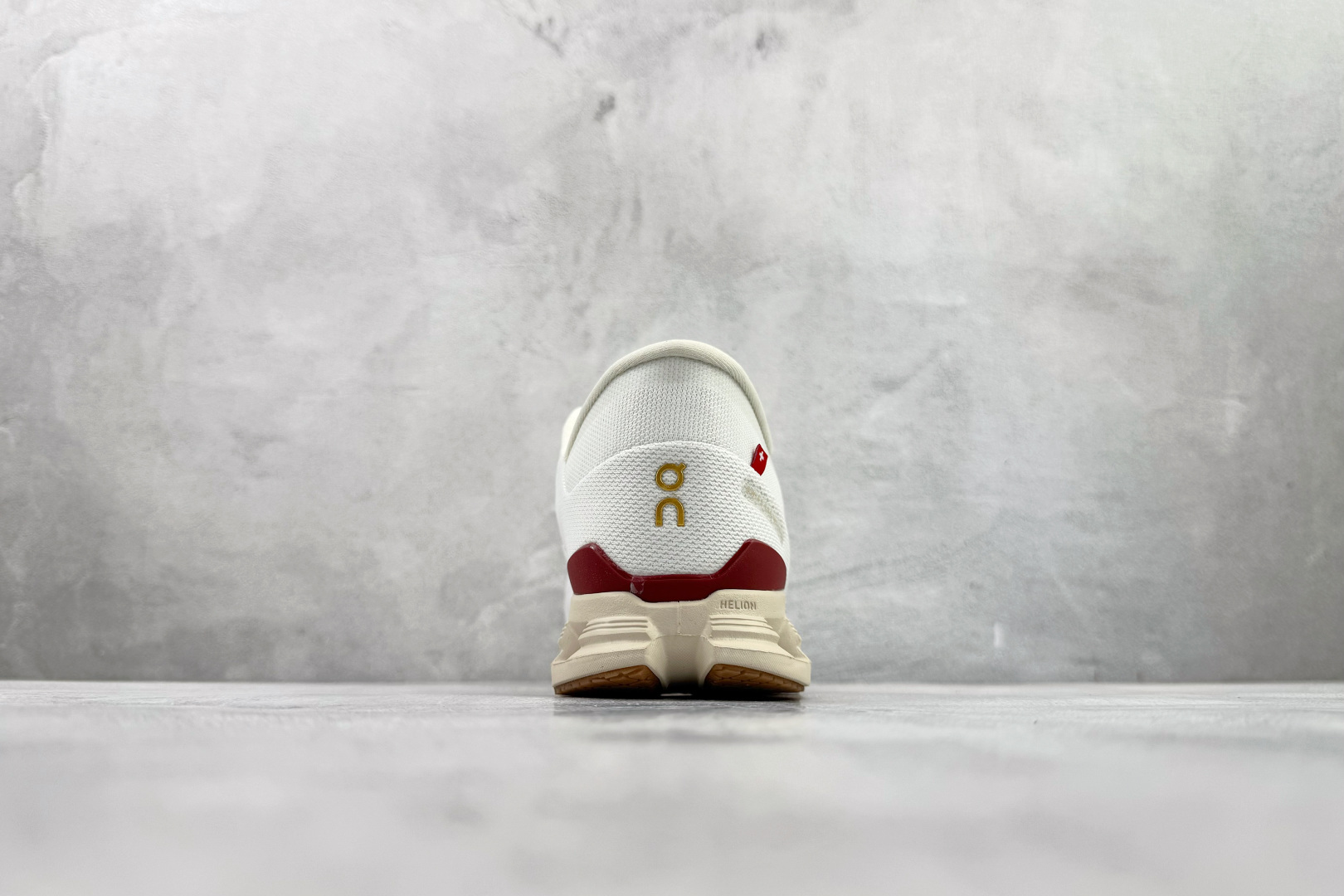 On昂跑 Cloud X4 WMNS 象牙白红 3WF10572734