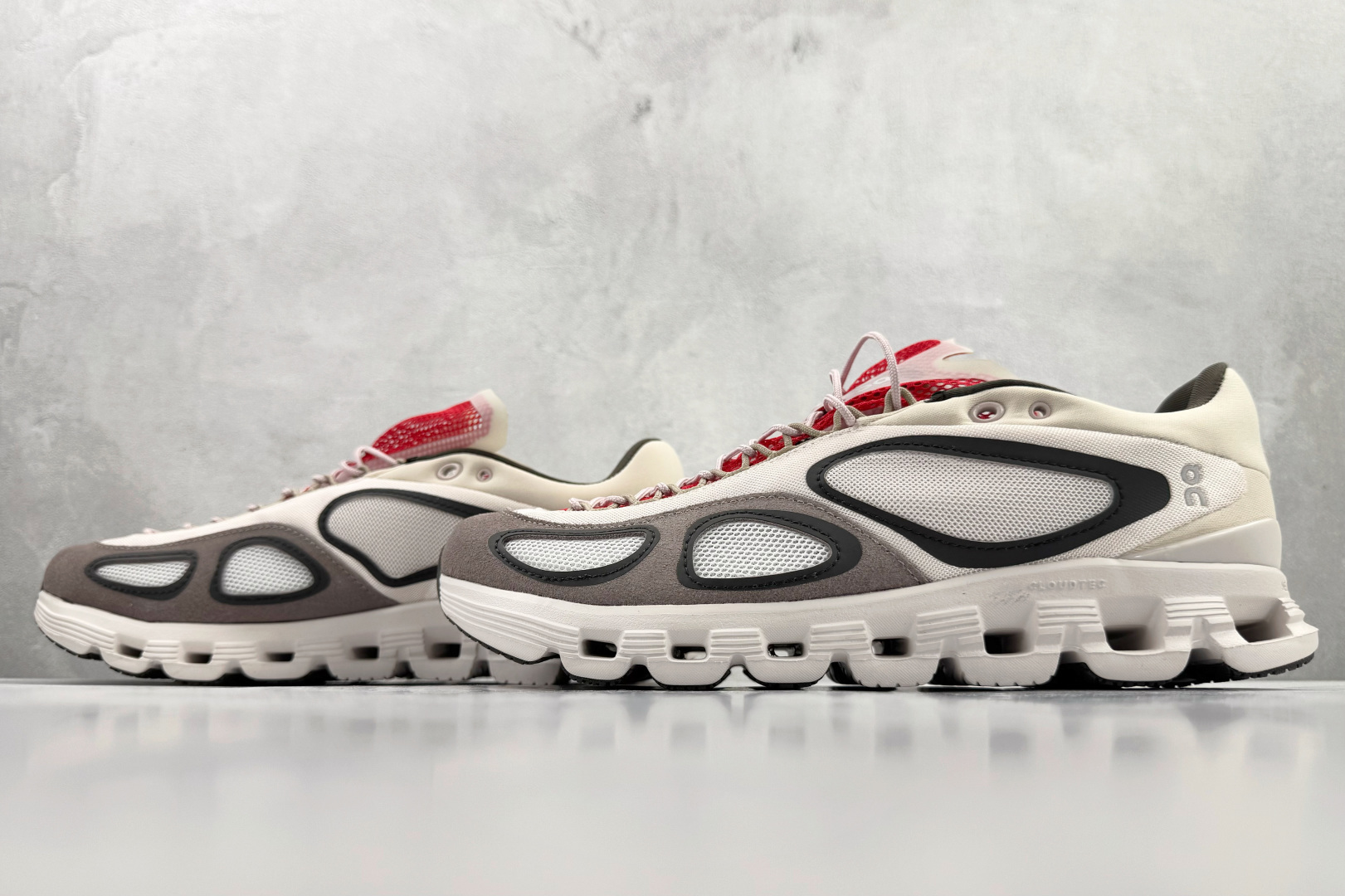 FKA twigs x On昂跑 Cloud X4 灰红色 3MF10910710