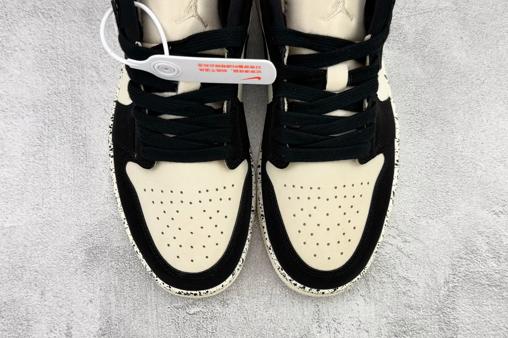 Jordan Air Jordan 1 guava ice 奶茶粉 DC0774-003