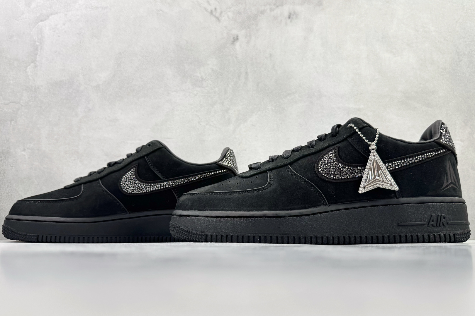Nike Air Force 1 Jaluxe 黑钻 CW2288-001