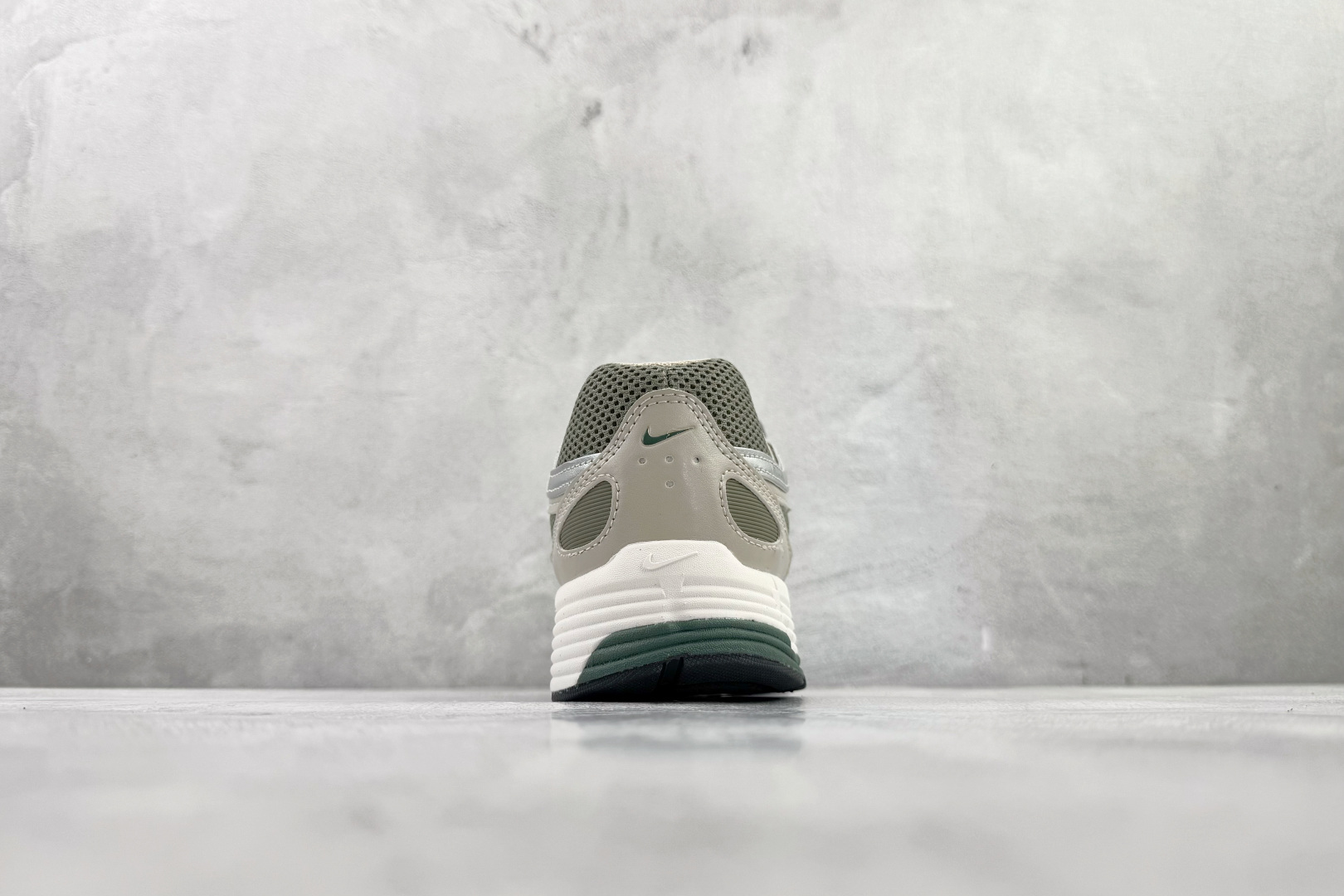 原鞋开发 原数据档案 Nike P-6000 浅灰绿 CD6404-203