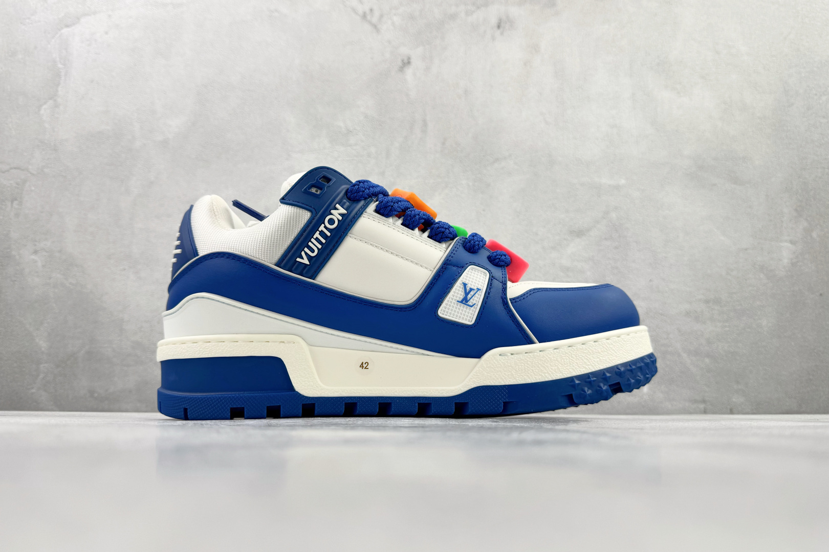 顶级纯原 LOUIS VUITTTrainer Maxi 小胖丁 白蓝 1ABZPW