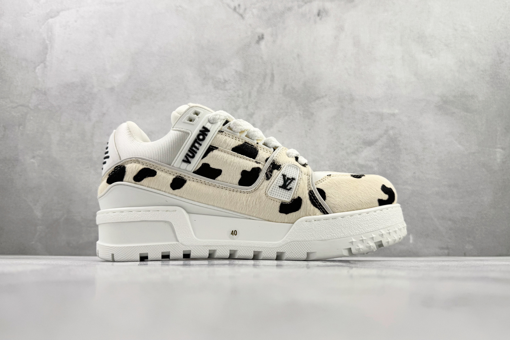 顶级纯原 LOUIS VUITTTrainer Maxi 小胖丁 黑白 1ADEJD