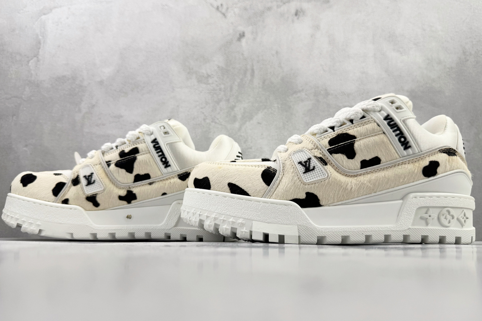 顶级纯原 LOUIS VUITTTrainer Maxi 小胖丁 黑白 1ADEJD