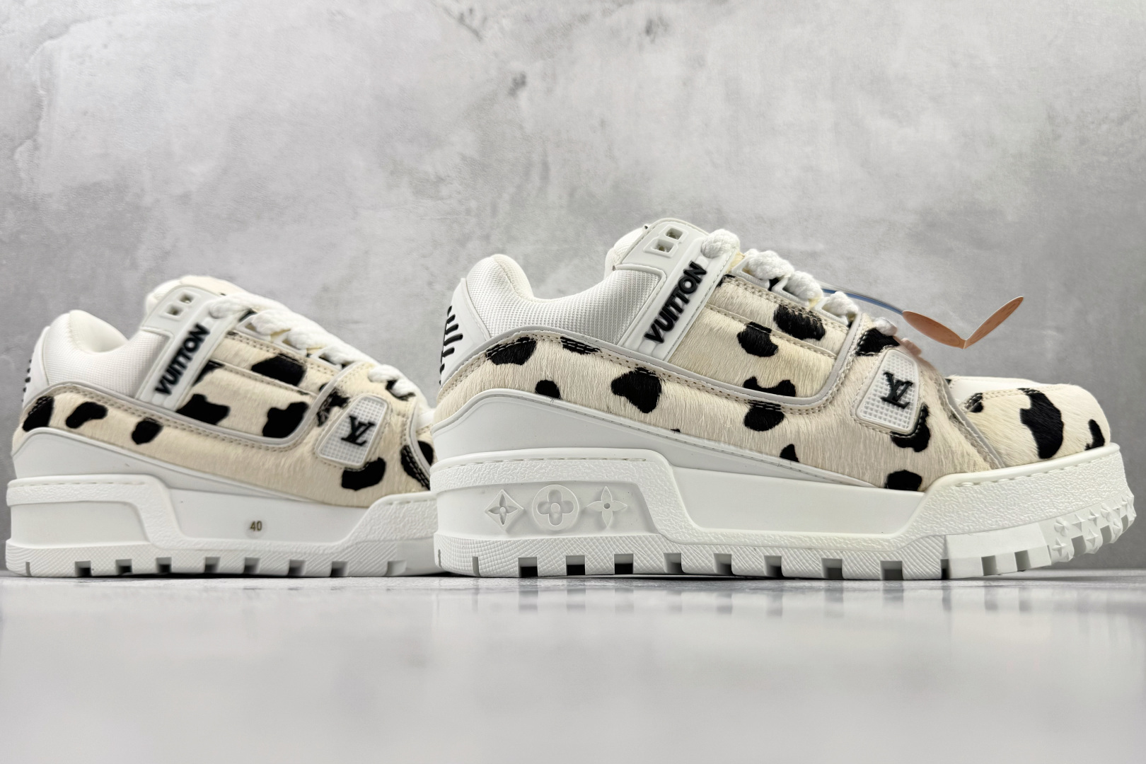 顶级纯原 LOUIS VUITTTrainer Maxi 小胖丁 黑白 1ADEJD