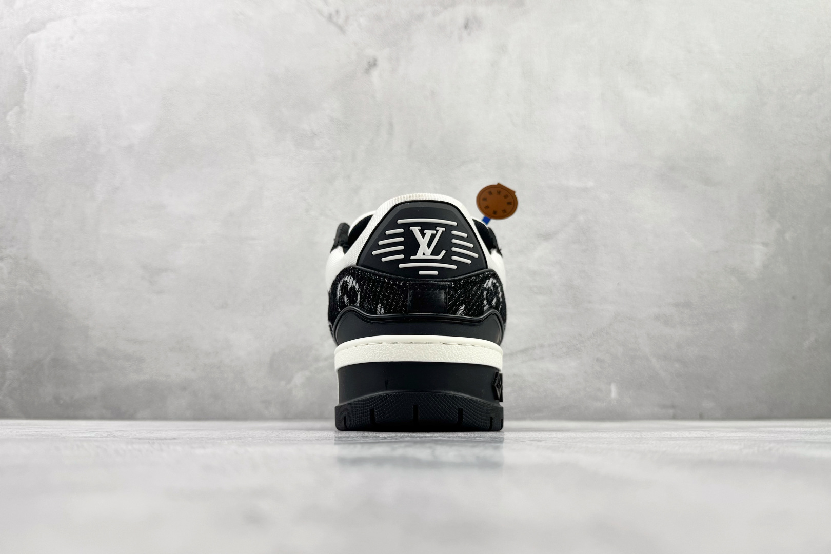 顶级纯原 LOUIS VUITTTrainer Maxi 小胖丁 黑白 1ACXAQ