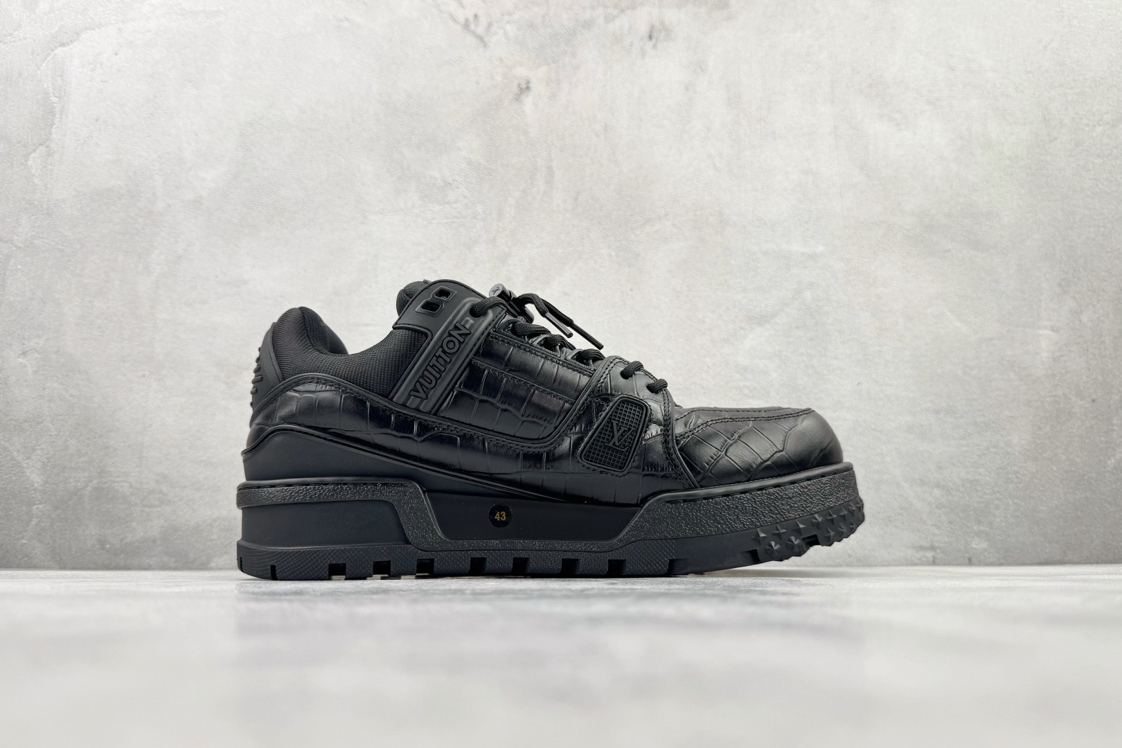 顶级纯原 LOUIS VUITTTrainer Maxi 小胖丁 黑色 1ACN15