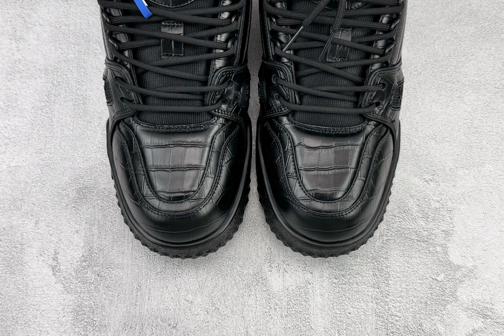 顶级纯原 LOUIS VUITTTrainer Maxi 小胖丁 黑色 1ACN15