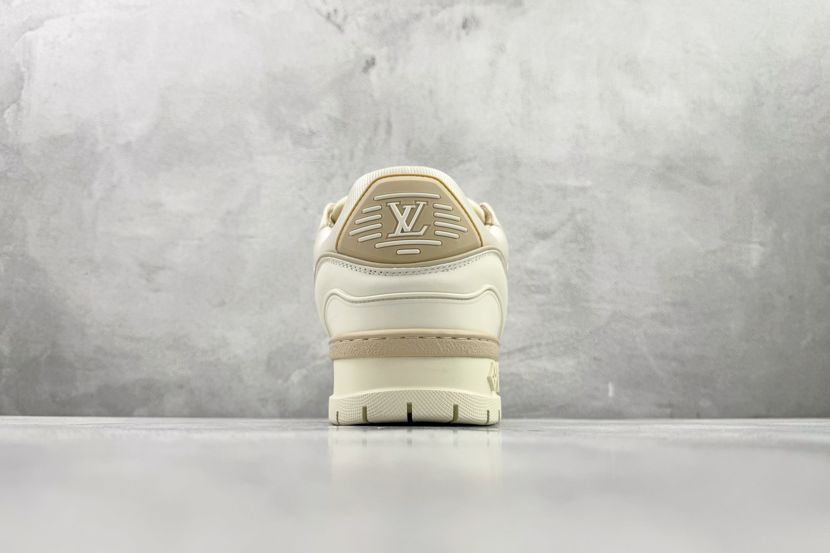 顶级纯原 LOUIS VUITTTrainer Maxi 小胖丁 黄白 1ADHG5