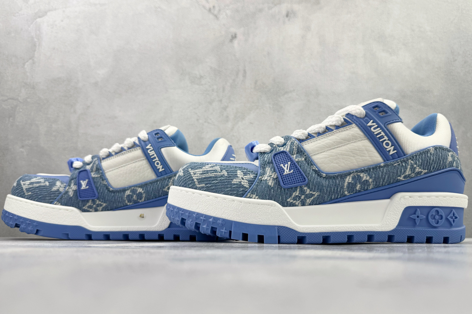 顶级纯原 LOUIS VUITTTrainer Maxi 小胖丁 蓝白 1ACWHU