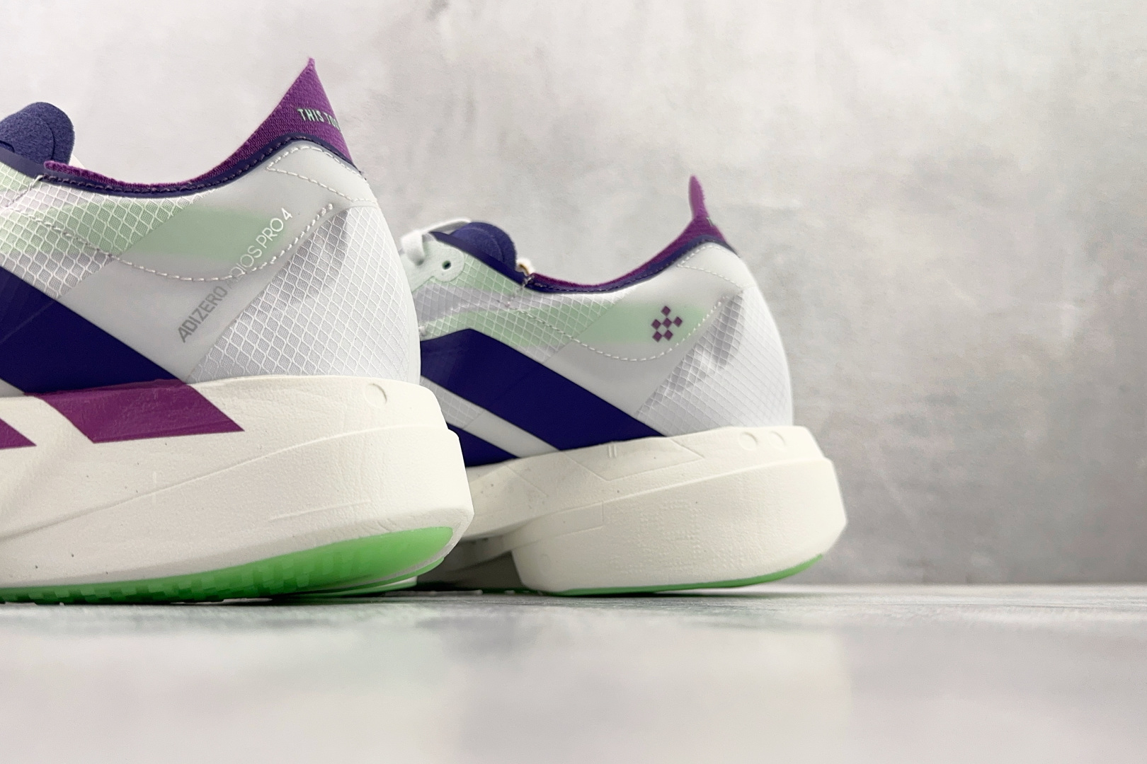纯原 adidAdizero Adios Pro 4 白紫 JR1656